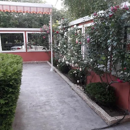 Apartment Diabis Apart 1 Rawda